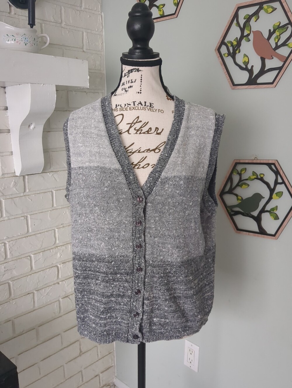 **3/$10** Kathy Ireland Sweater Vest Size Large